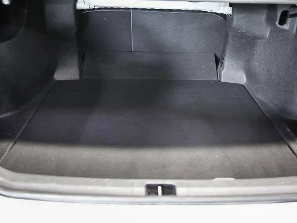 Toyota Camry HYBRID LE 2022 d&rsquo;occasion à vendre - 31