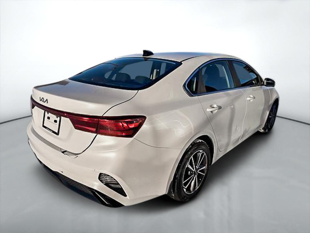 Kia Forte EX 2022 d&rsquo;occasion à vendre - 8