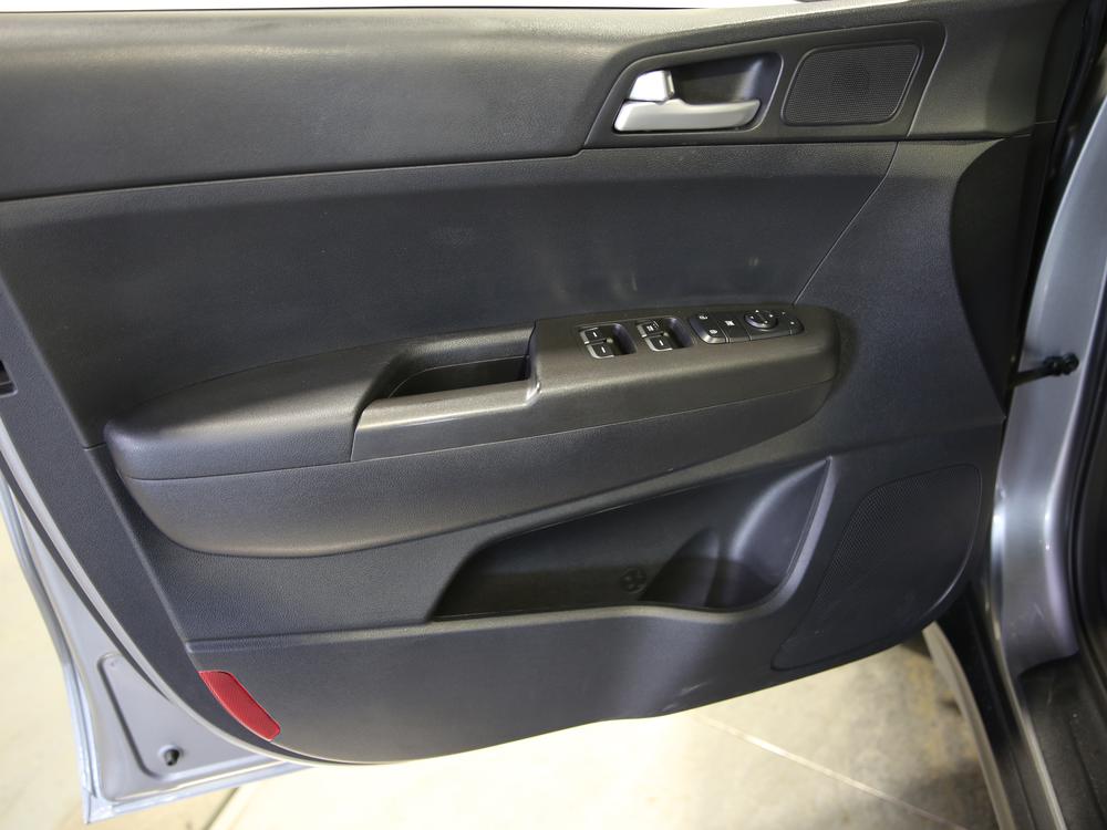 Kia Sportage LX 2021 d&rsquo;occasion à vendre - 13