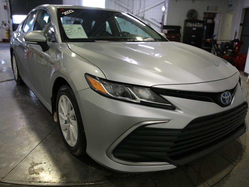 Toyota Camry HYBRID LE
