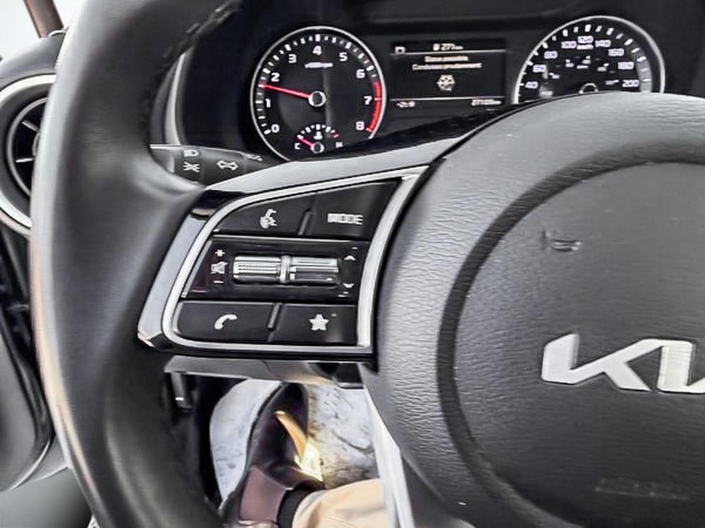 Kia Forte LX AUTOMATIQUE 2023 d&rsquo;occasion à vendre - 19