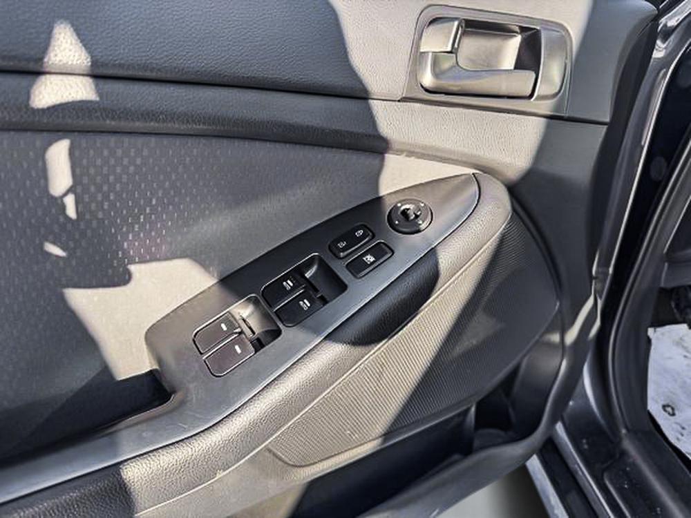 Kia Optima LX 2014 d&rsquo;occasion à vendre - 12