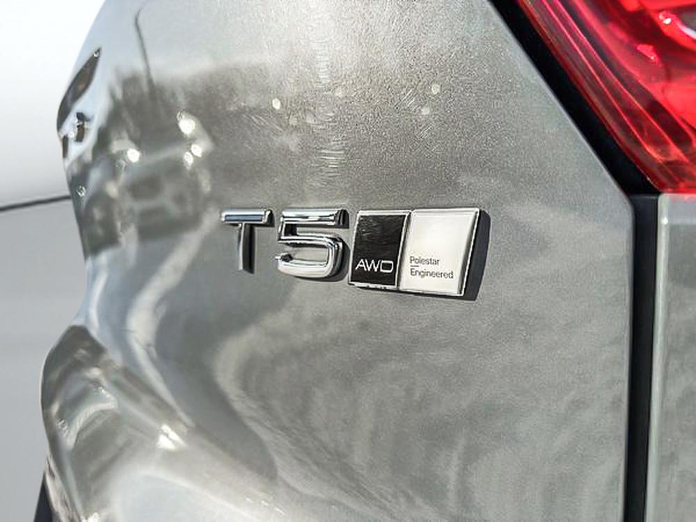 Volvo XC40 T5 R-DESIGN AWD 2022 d&rsquo;occasion à vendre - 12