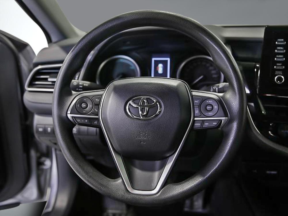 Toyota Camry HYBRID LE 2022 d&rsquo;occasion à vendre - 17
