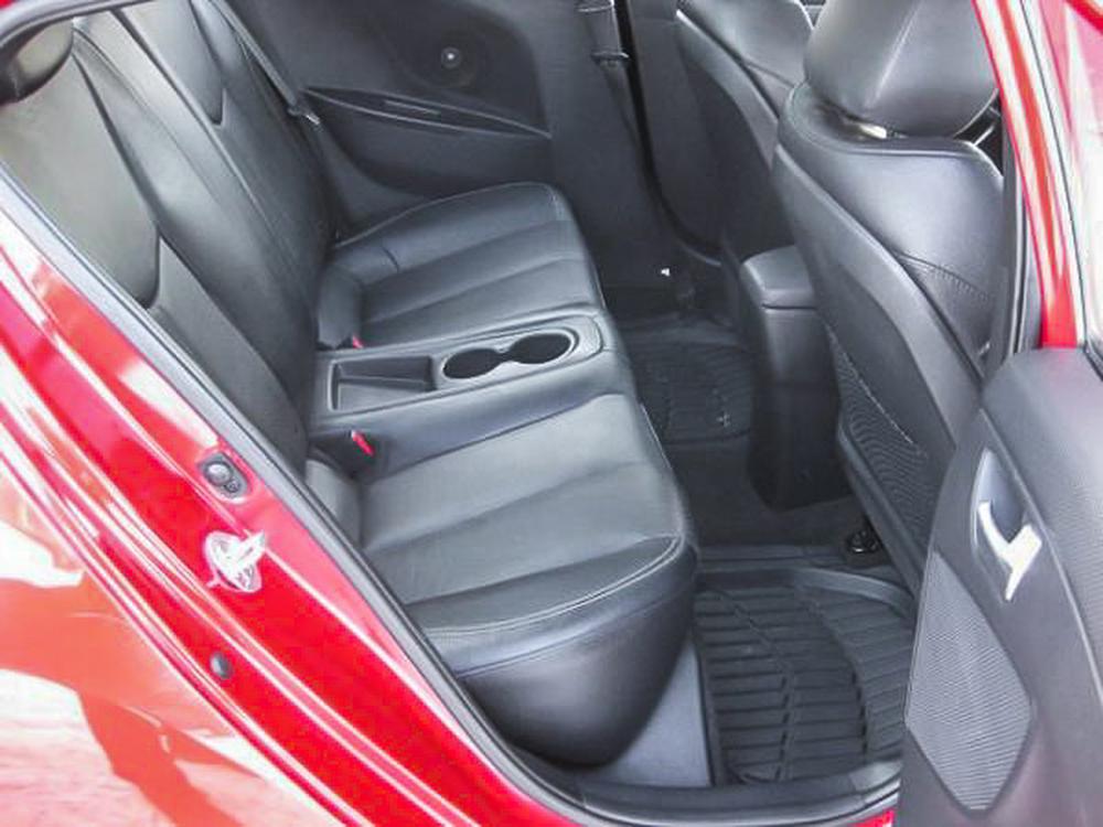 Hyundai Veloster Base Turbo 2013 d&rsquo;occasion à vendre - 23