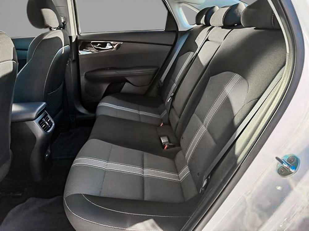 Kia Forte EX 2022 d&rsquo;occasion à vendre - 29