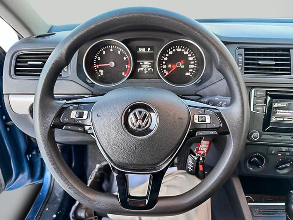 Volkswagen Berline Jetta TRENDLINE 2016 d&rsquo;occasion à vendre - 17