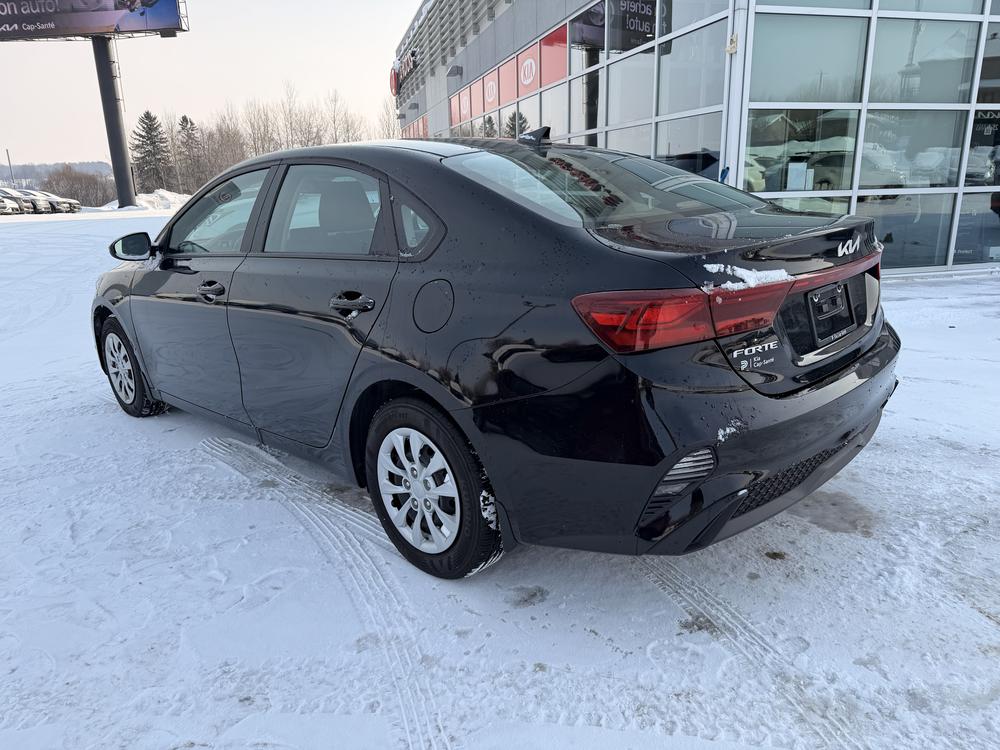 Kia Forte LX 2023 d&rsquo;occasion à vendre - 6