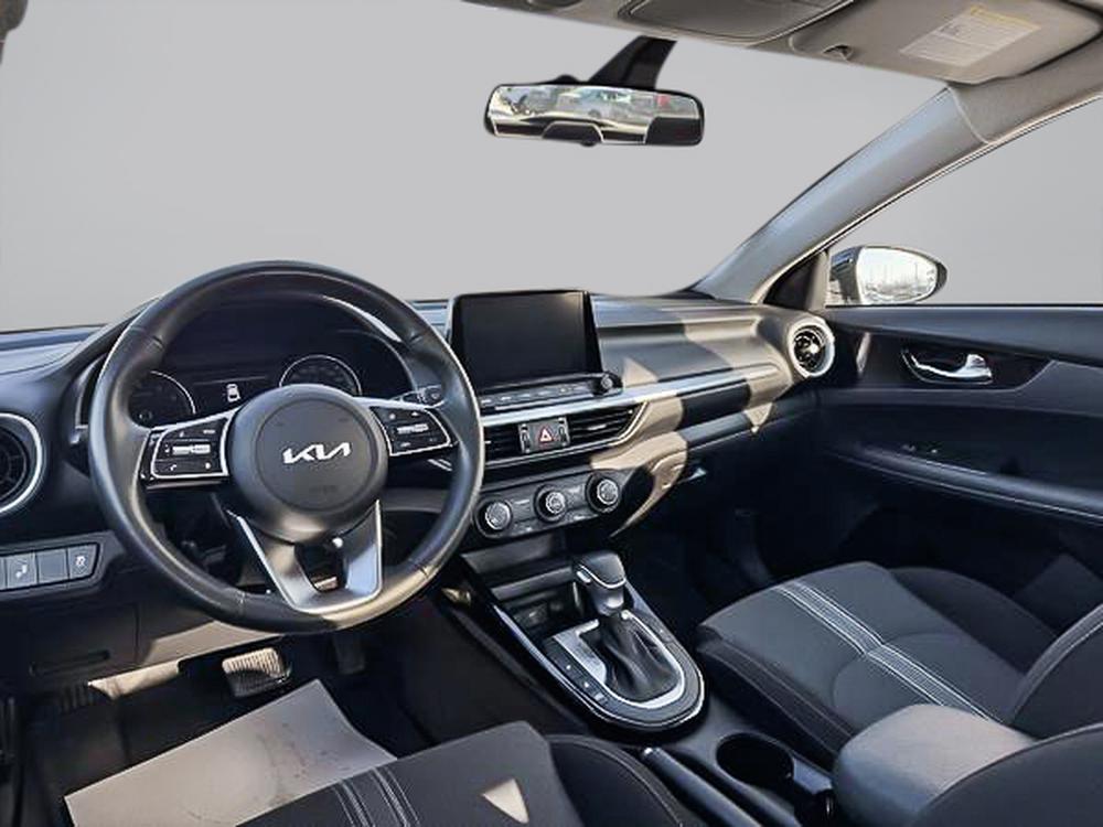 Kia Forte EX 2023 d&rsquo;occasion à vendre - 11