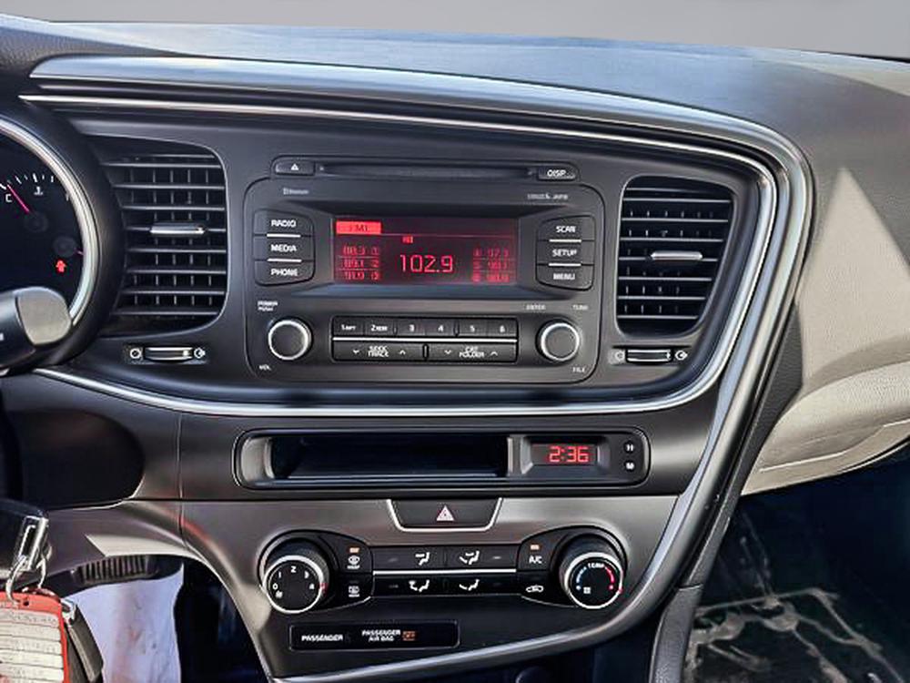 Kia Optima LX 2014 d&rsquo;occasion à vendre - 21