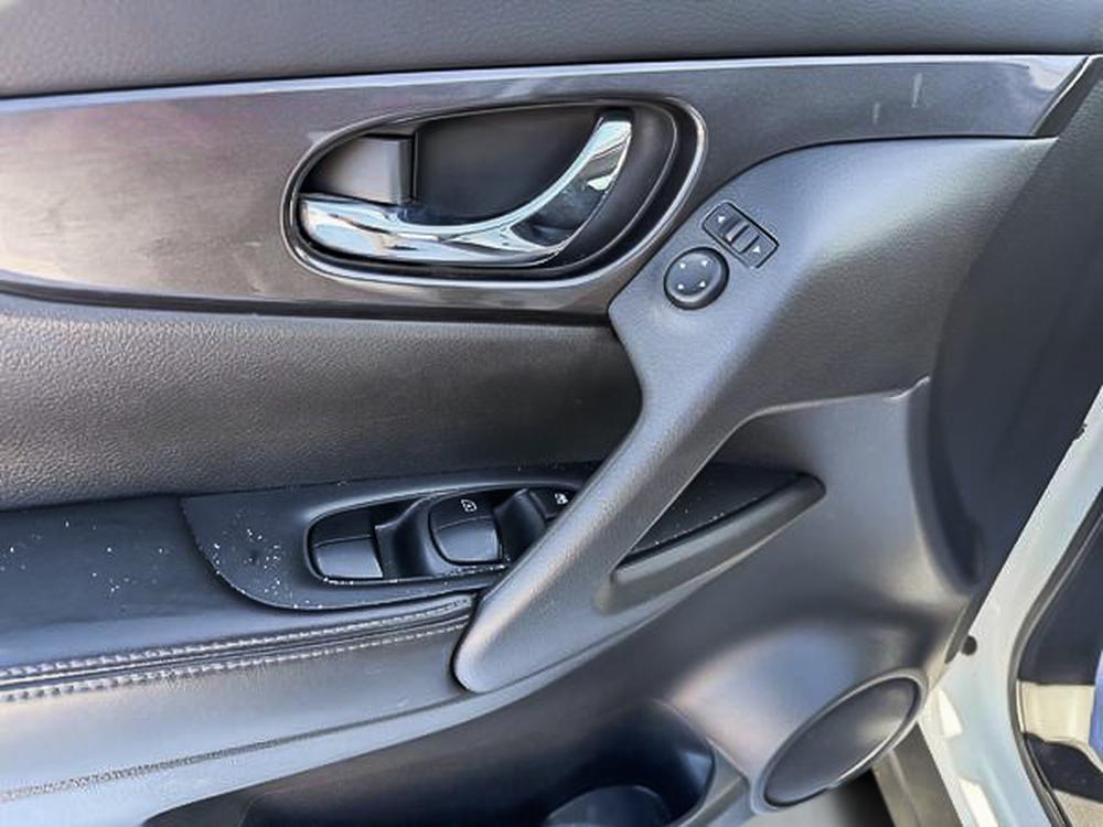 Nissan Rogue 2019 Blanc usage à vendre Nissan Rogue 2019 Blanc usage à vendre