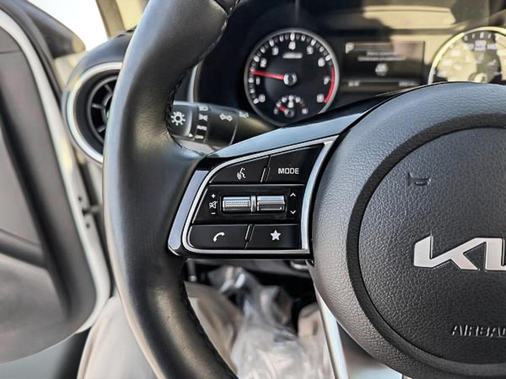 Kia Forte EX 2022 d&rsquo;occasion à vendre - 19