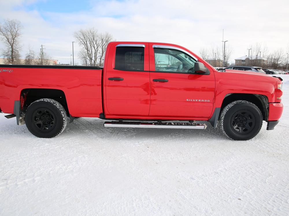 Chevrolet Silverado 1500 CUSTOM 2017 d&rsquo;occasion à vendre - 2