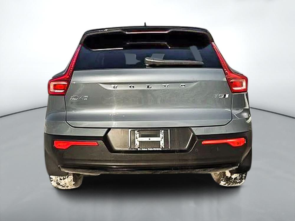 Volvo XC40 T5 R-DESIGN AWD 2022 d&rsquo;occasion à vendre - 8