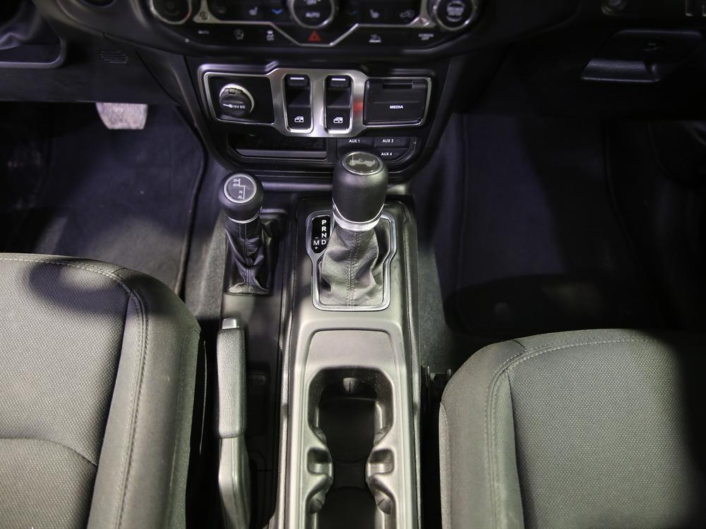 Jeep Wrangler WILLYS 2022 d&rsquo;occasion à vendre - 28