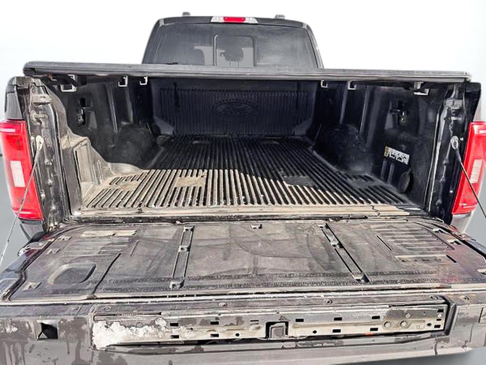 Ford F-150 2021 Noir usage à vendre Ford F-150 2021 Noir usage à vendre