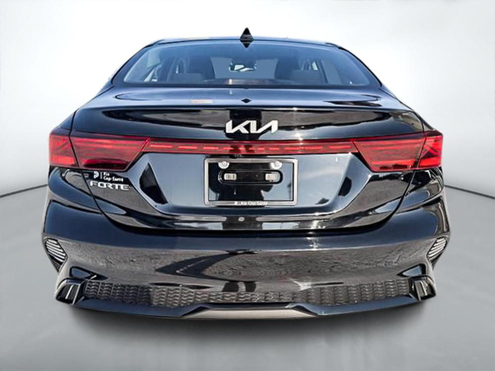 Kia Forte EX 2023 d&rsquo;occasion à vendre - 7
