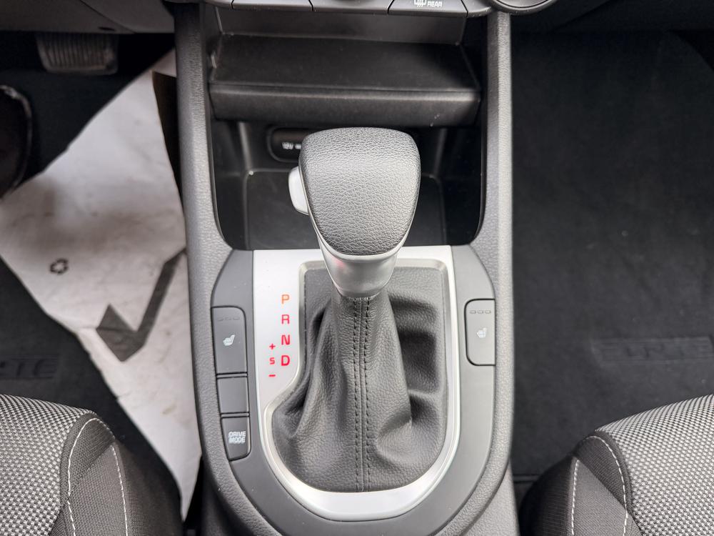 Kia Forte LX 2023 d&rsquo;occasion à vendre - 24