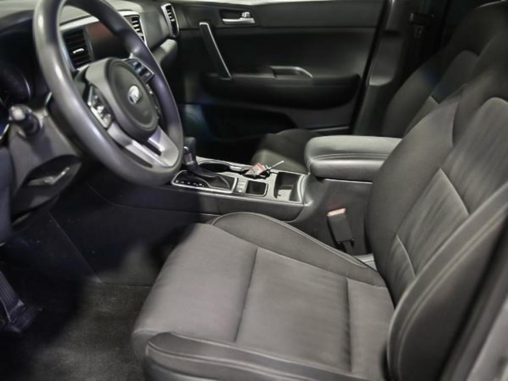 Kia Sportage LX 2021 d&rsquo;occasion à vendre - 16