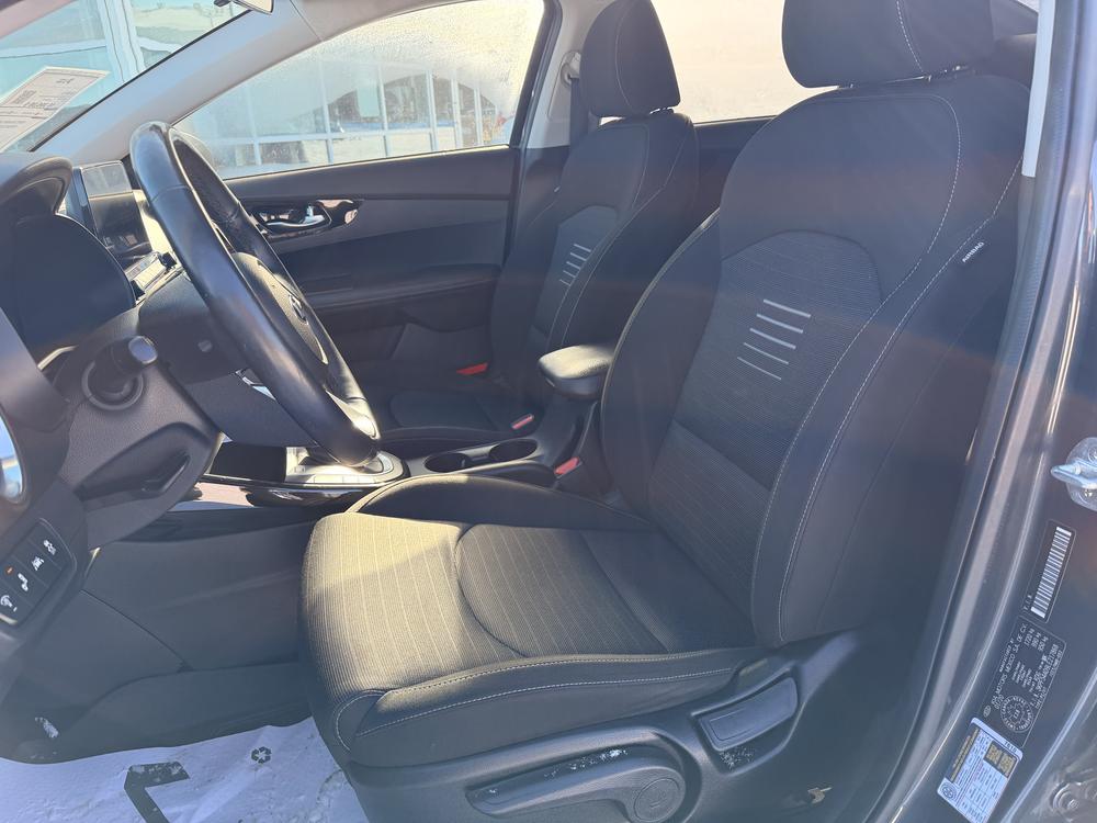 Kia Forte EX 2020 d&rsquo;occasion à vendre - 17