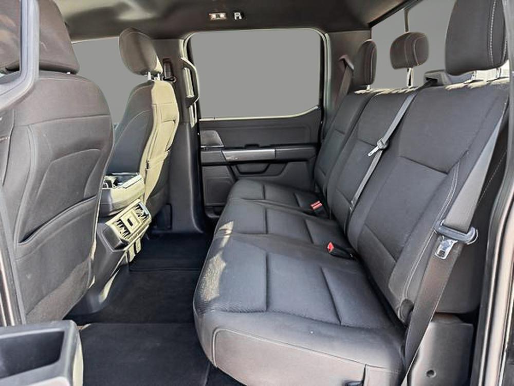 Ford F-150 2021 Noir usage à vendre Ford F-150 2021 Noir usage à vendre