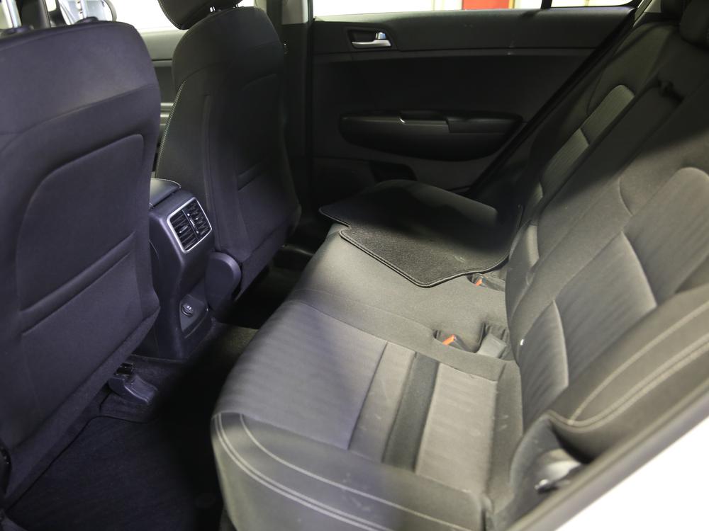 Kia Sportage LX 2020 d&rsquo;occasion à vendre - 31