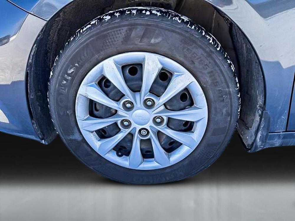 Kia Forte LX AUTOMATIQUE 2023 d&rsquo;occasion à vendre - 11