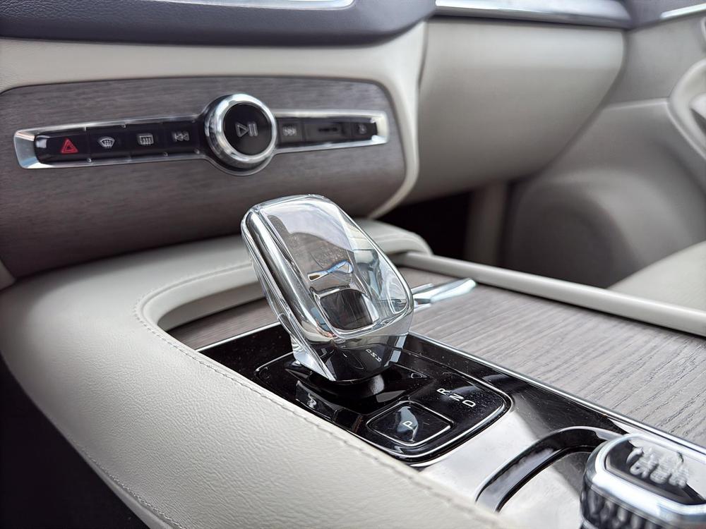 Volvo XC90 B6 ULTIMATE AWD 2023 d&rsquo;occasion à vendre - 17