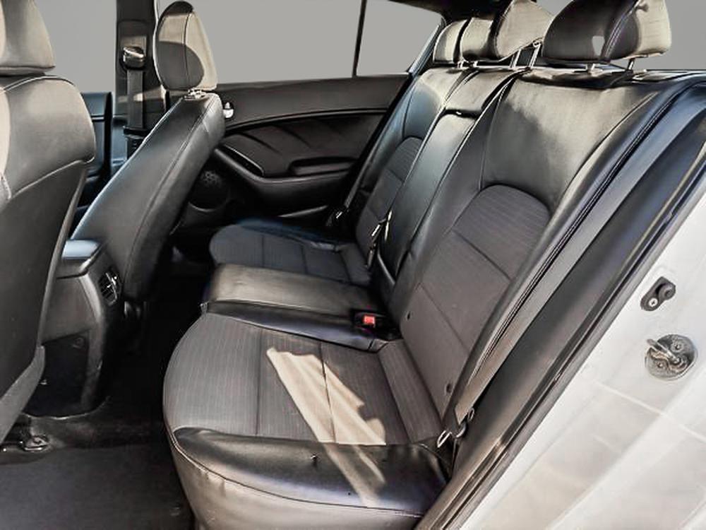 Kia 5 portes Forte SX 2015 d&rsquo;occasion à vendre - 28