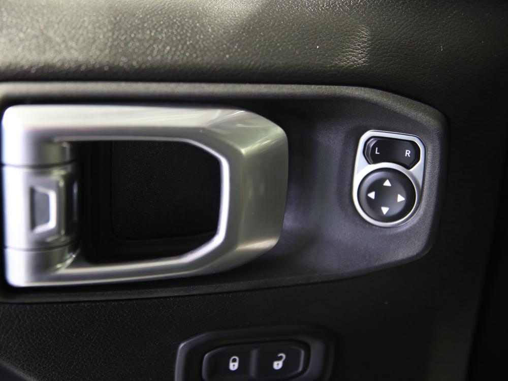 Jeep Wrangler WILLYS 2022 d&rsquo;occasion à vendre - 14