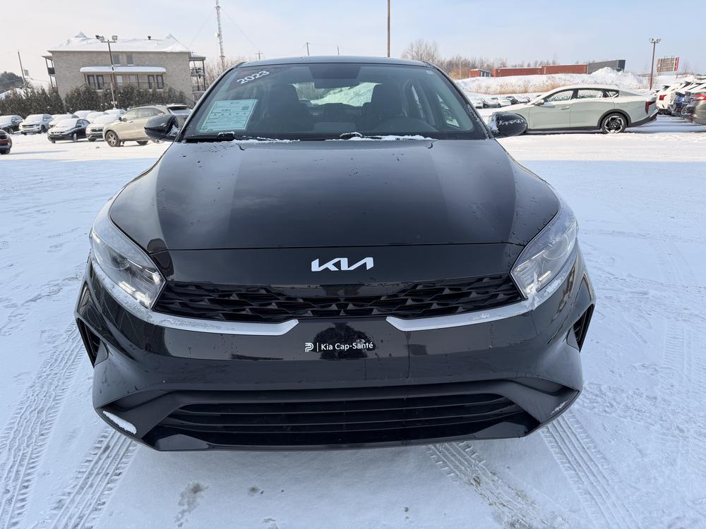 Kia Forte LX 2023 d&rsquo;occasion à vendre - 2