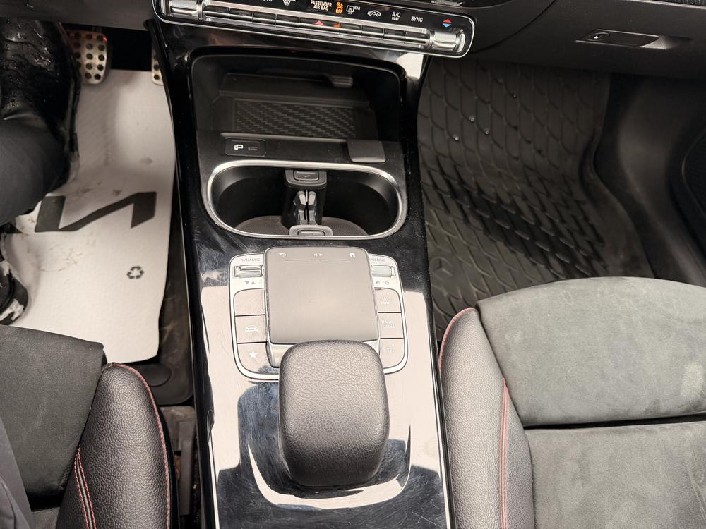 Mercedes-Benz Classe A A250 4MATIC 2019 d&rsquo;occasion à vendre - 31