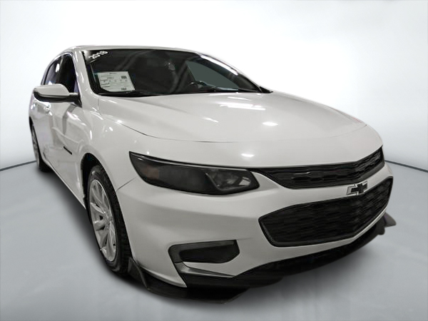 White 2018 Chevrolet Malibu Sedan Front-Wheel Drive Automatic