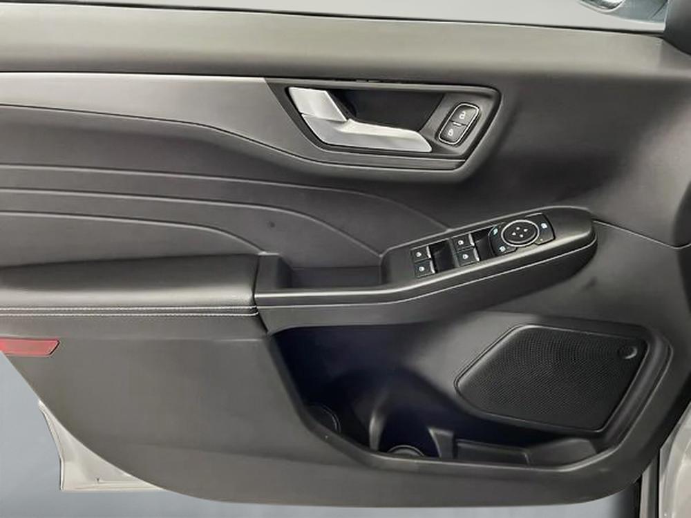 Ford Escape HYBRID PLUG-IN 2025 d&rsquo;occasion à vendre - 12