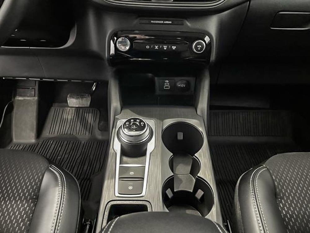 Ford Escape HYBRID PLUG-IN 2025 d&rsquo;occasion à vendre - 29