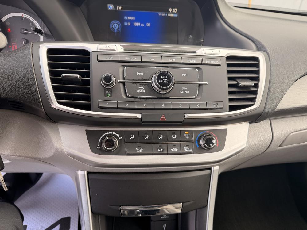 Honda Accord Sedan 2015 Noir usage à vendre Honda Accord Sedan 2015 Noir usage à vendre