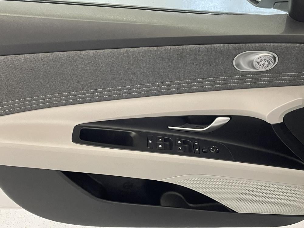 Hyundai Elantra hybride Luxury 2023 d&rsquo;occasion à vendre - 12