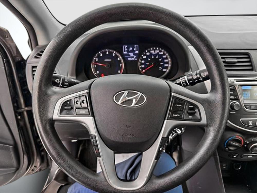 Hyundai Accent SE 2017 d&rsquo;occasion à vendre - 18