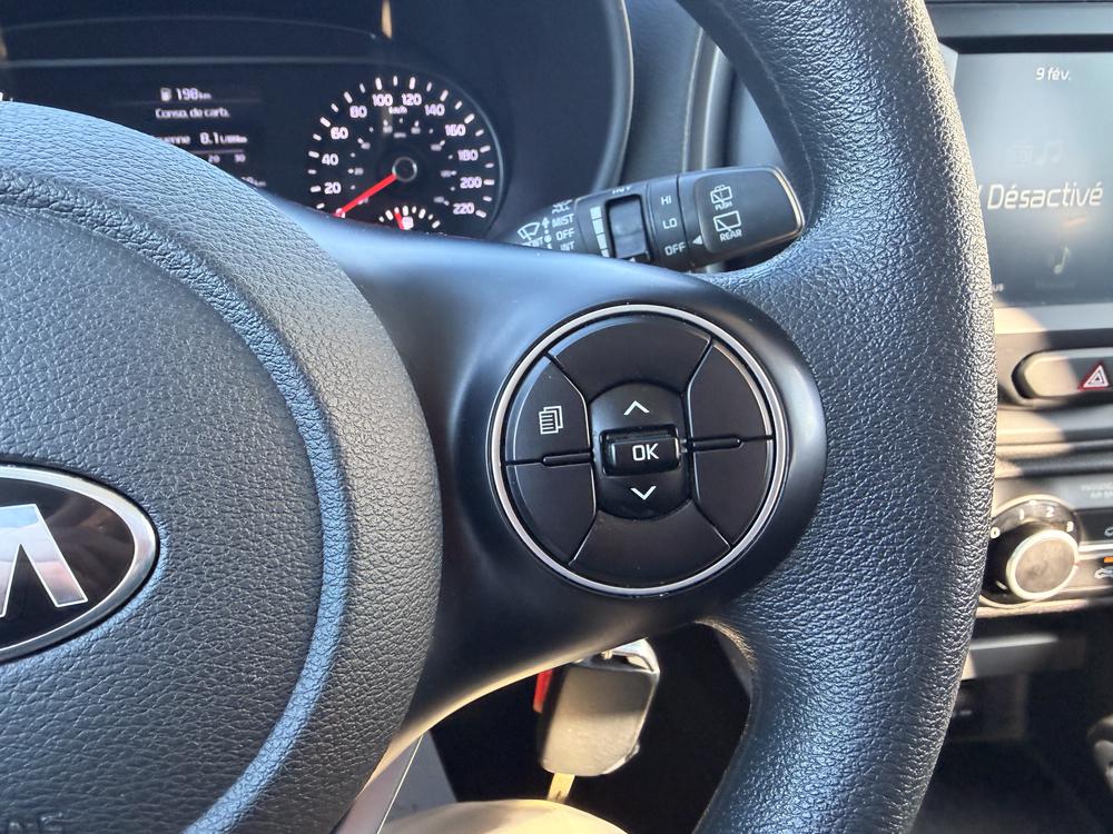 Kia Soul LX 2021 d&rsquo;occasion à vendre - 21