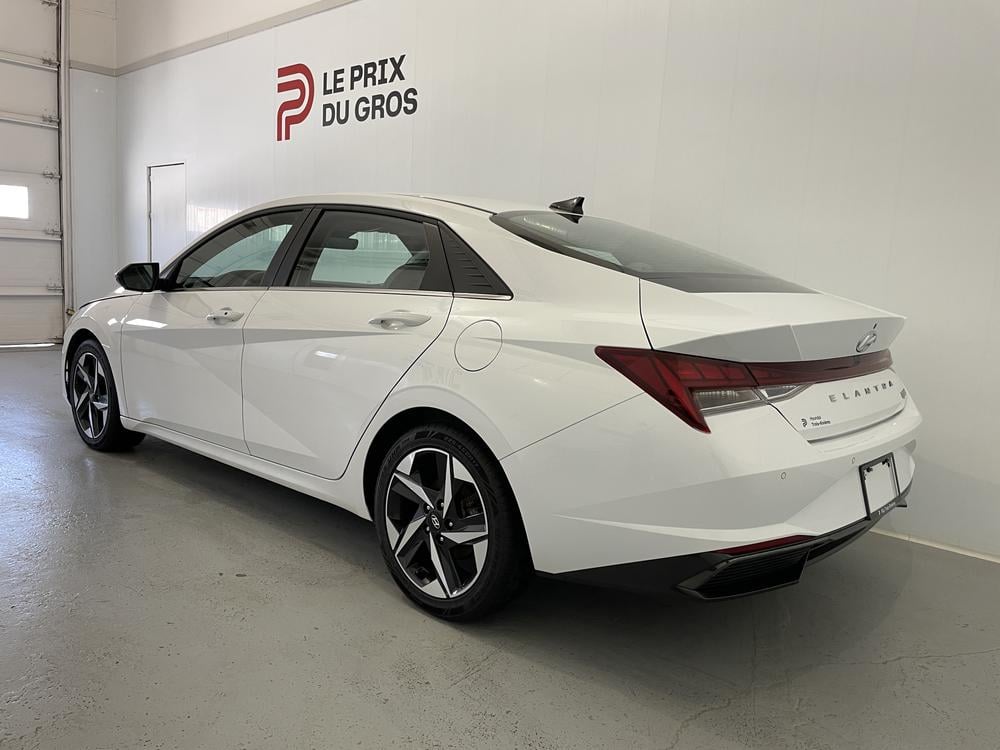 Hyundai Elantra hybride Luxury 2023 d&rsquo;occasion à vendre - 6