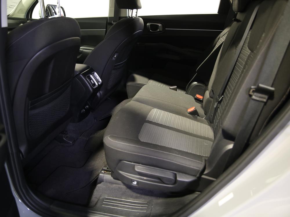 Kia Sorento LX 2022 d&rsquo;occasion à vendre - 33