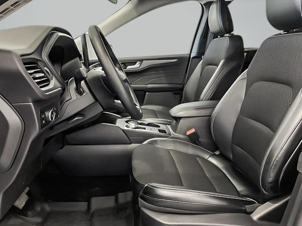 Ford Escape HYBRID PLUG-IN 2025 d&rsquo;occasion à vendre - 13