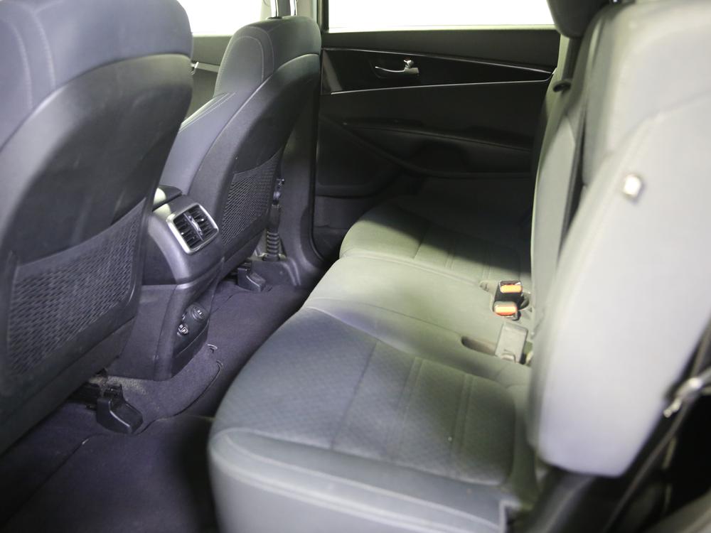 Kia Sorento LX 2018 d&rsquo;occasion à vendre - 31