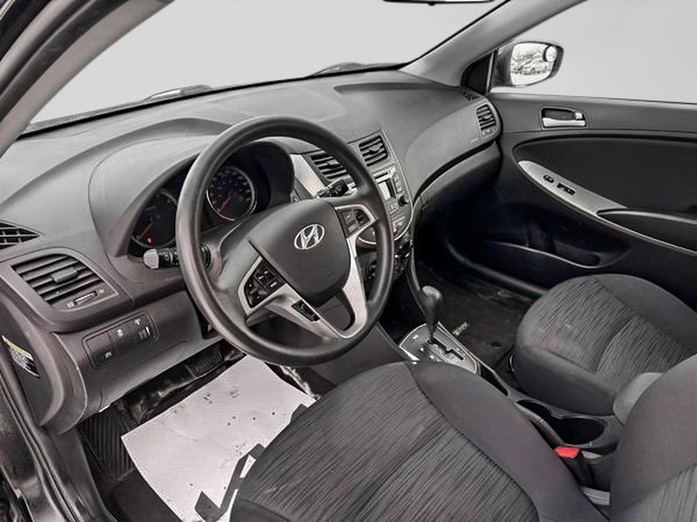 Hyundai Accent SE 2017 d&rsquo;occasion à vendre - 14