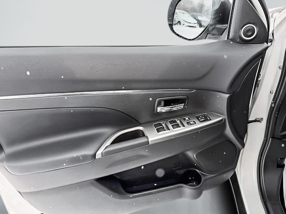 Mitsubishi RVR SE LIMITED 2018 d&rsquo;occasion à vendre - 14