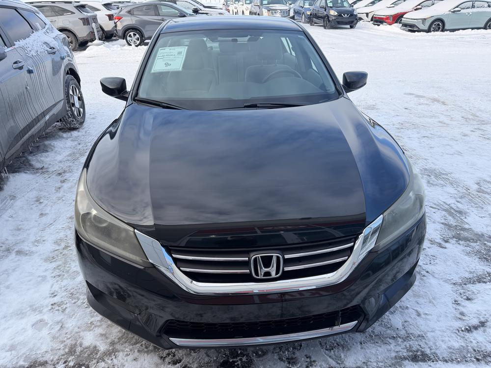 Honda Accord Sedan 2015 Noir usage à vendre Honda Accord Sedan 2015 Noir usage à vendre