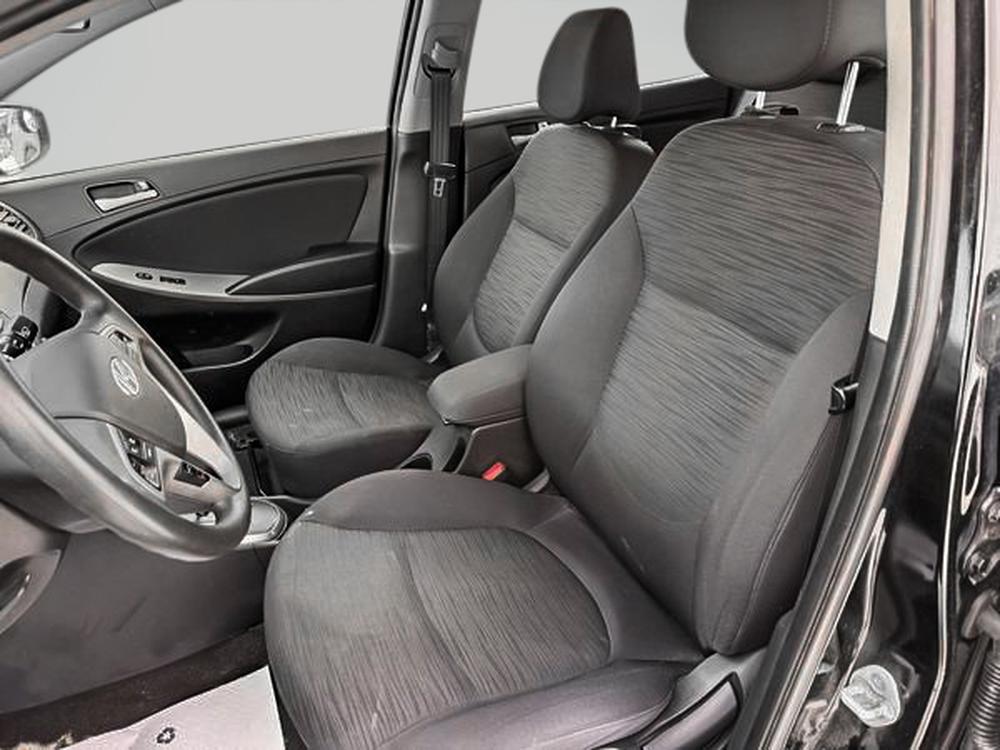 Hyundai Accent SE 2017 d&rsquo;occasion à vendre - 16