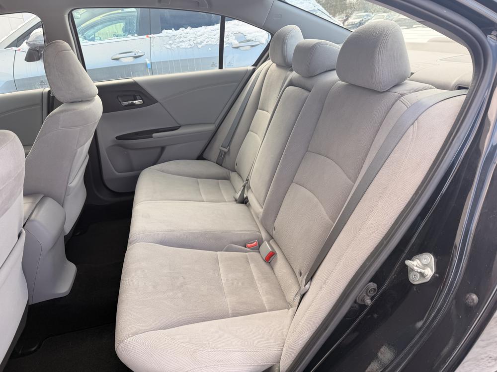 Honda Berline Accord LX 2015 d&rsquo;occasion à vendre - 28