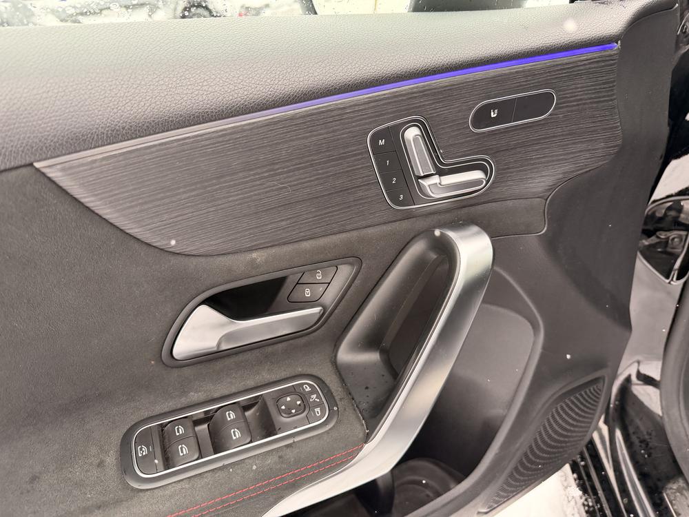 Mercedes-Benz Classe A A250 4MATIC 2019 d&rsquo;occasion à vendre - 14