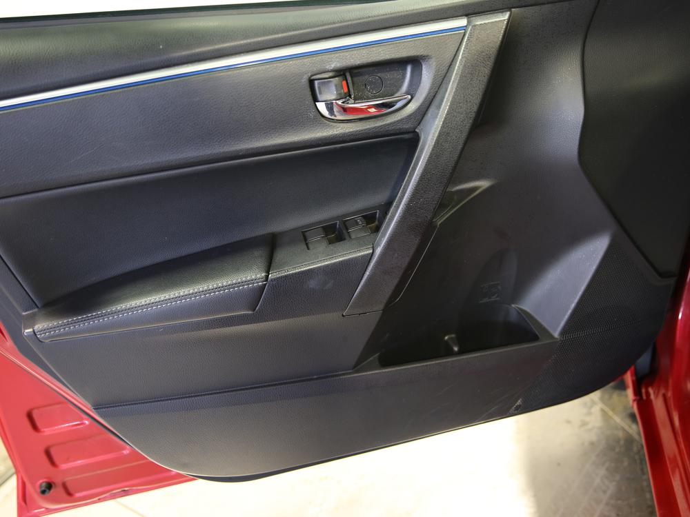 Toyota Corolla S 2014 d&rsquo;occasion à vendre - 13